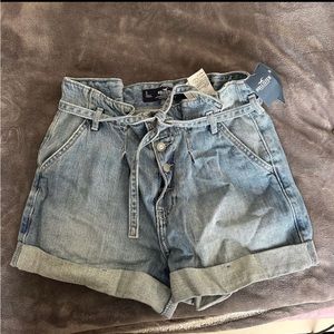 Hollister Shorts with jean strap belt